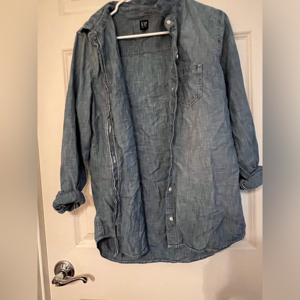 Denim button up small womens Gap